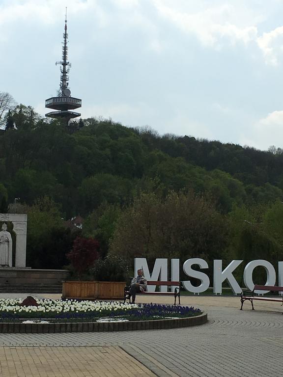 Apartament Senorita Miszkolc Zewnętrze zdjęcie